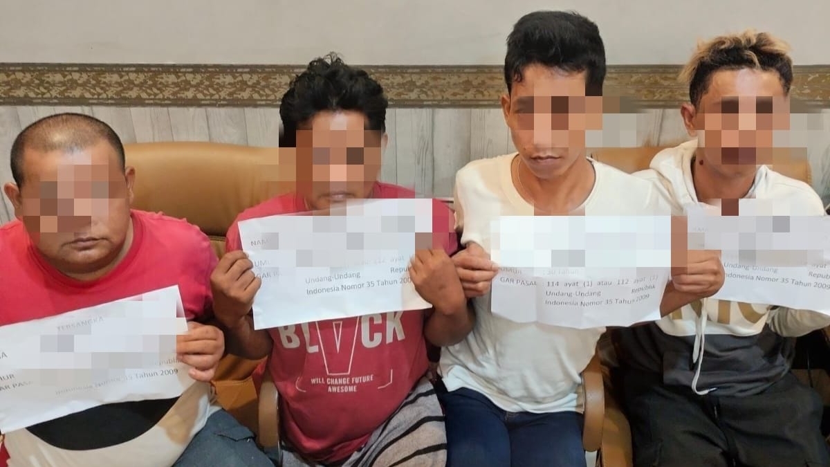 Empat pengedar narkoba jenis sabu yang diringkus Polresta Jambi