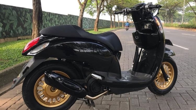 Modifikasi motor Honda Scoopy 