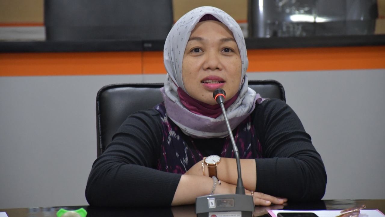 Anggota Bawaslu Provinsi Jambi Rofiqoh Pebrianti