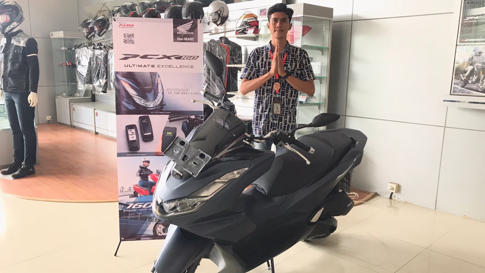 New Honda PCX160 dengan Warna Baru Hadir di Jambi