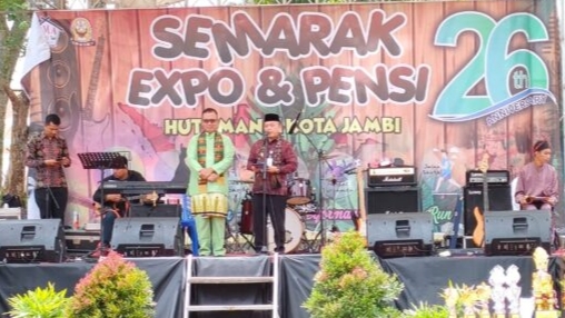 Al Haris saat hadiri semarak expo dan pentas seni SMAN 11 Kota Jambi, Kamis (2/2)
