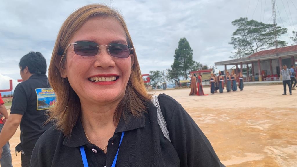 Erris Julietta Napitupulu saat ikuti Ekspedisi Geoprak Kaldera Toba, Sabtu (4/2)