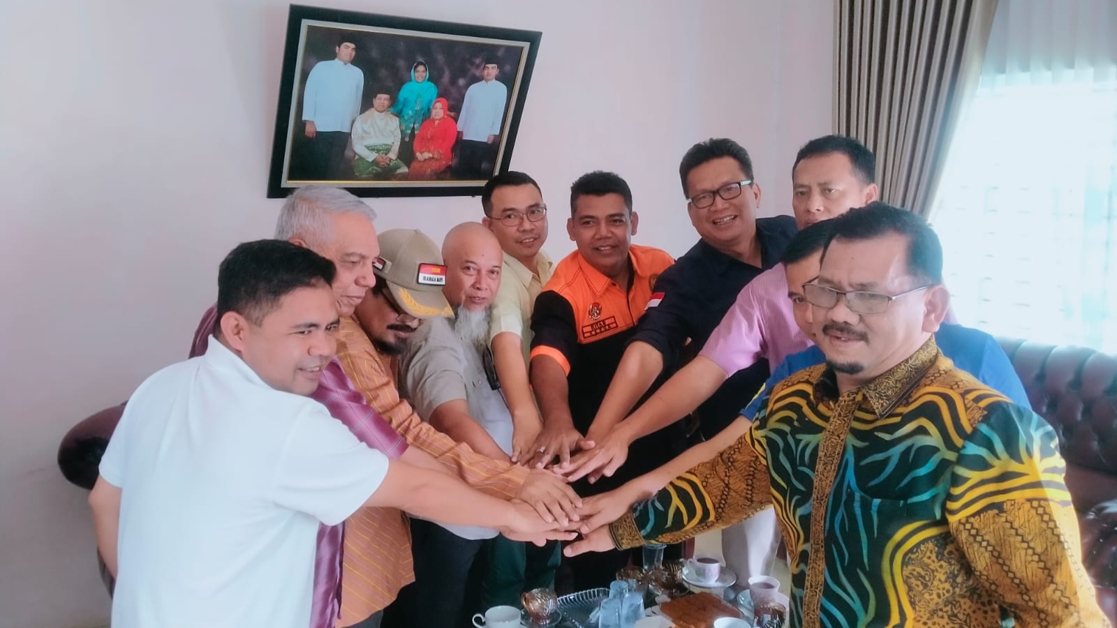Pertemuan pentolan JMK di kediaman Usman Ermulan, Simpang Rimbo Kota Jambi, Sabtu (4/2)