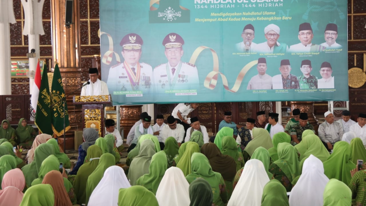 Abdullah Sani hadiri Istigosah 1 abad NU di Masjid Agung Al Falah Kota Jambi, Sabtu (4/2)