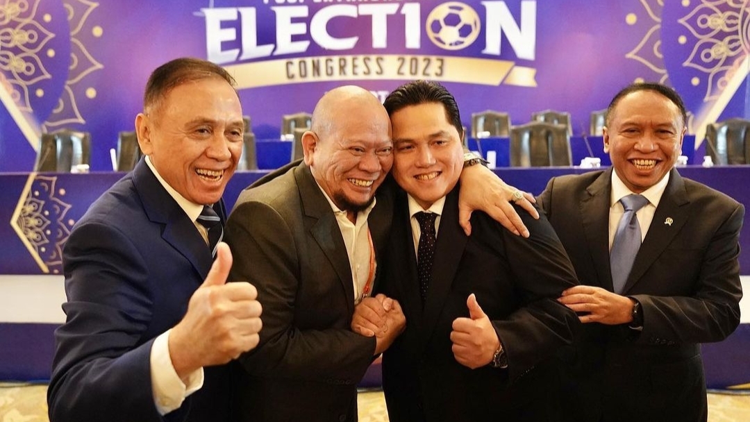 Erick Thohir dan La Nyalla Mattalitti usai KLB PSSI di Shangri-La Hotel Jakarta, Kamis (16/2)