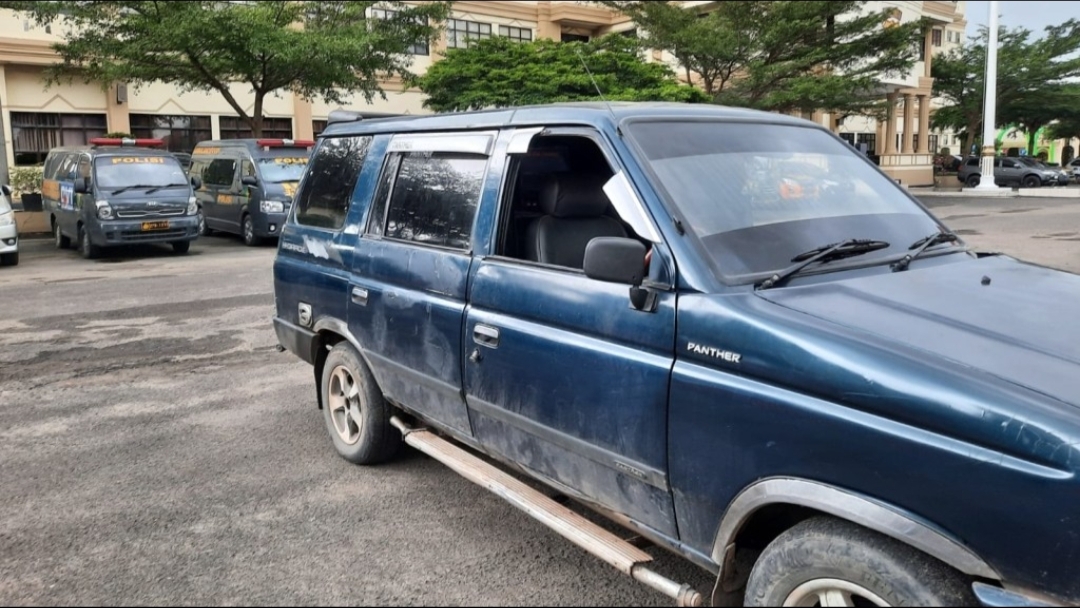 Minibus pengangkut BBM di Pall 7 diamankan Polda Jambi