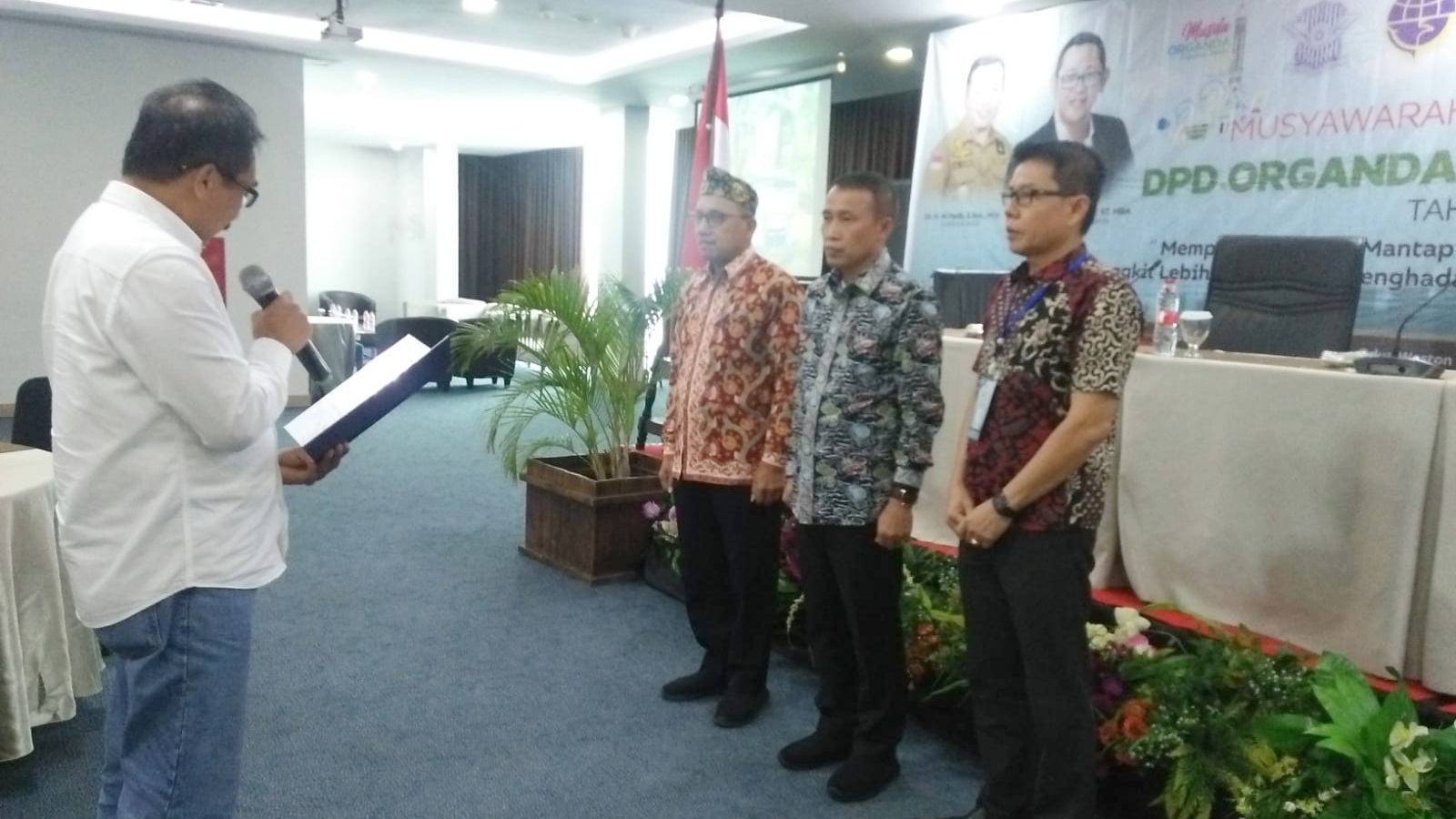 Pengurus DPP Organda saat membackab pengurus formator Organda Jambi, Senin (6/3)