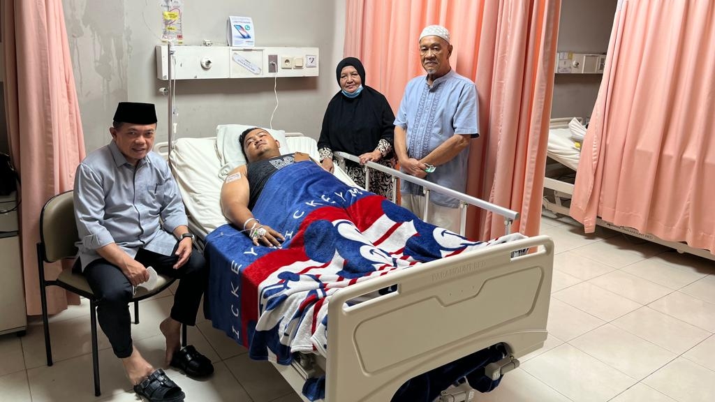 Al Haris besuk Ari, wartawan korban pembacokan, Sabtu (25/3)