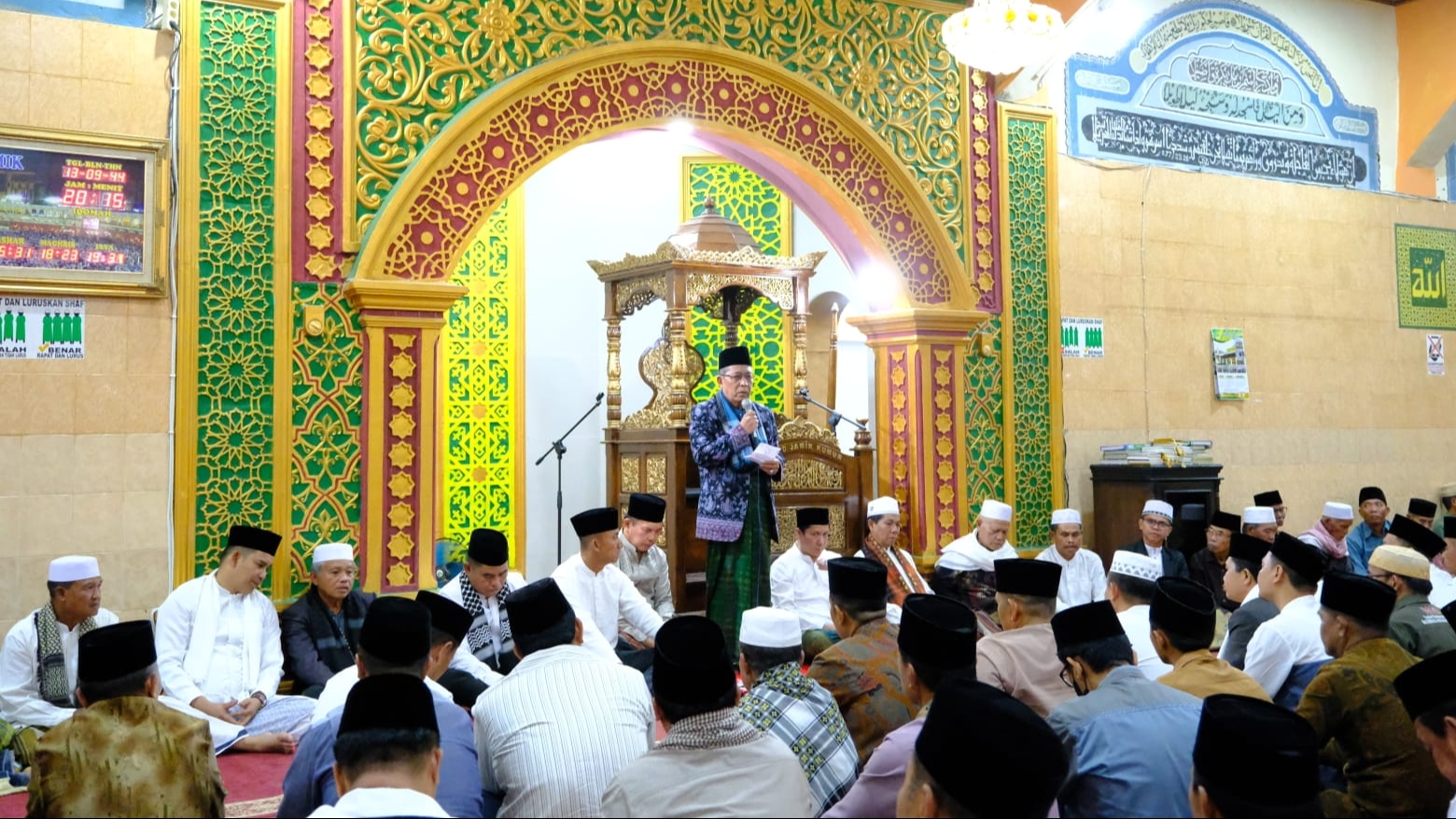 Wagub Abdullah Sani saat safari Ramadan di Kumun Debai, Sungai Penuh, Selasa (4/4)