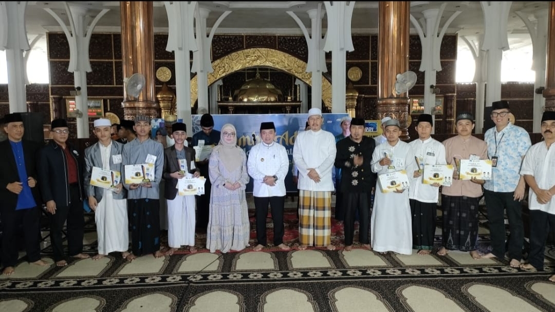 Al Haris penyerahan hadiah lomba Azan Jambi Mantap 2023, Minggu (16/4)