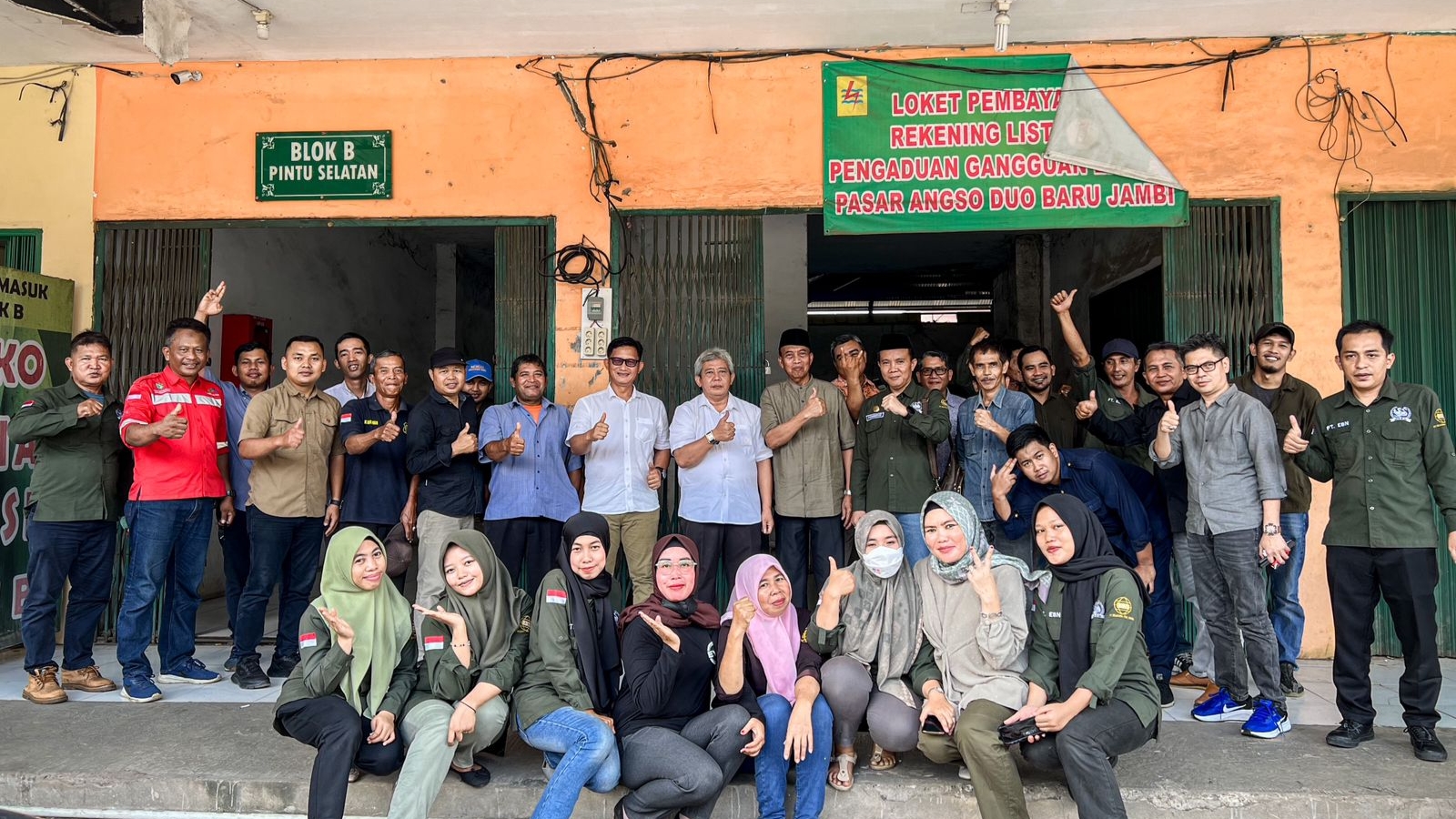 Halal bihalal Pengelola Pasar Angso Duo Baru Jambi, Rabu (10/5)
