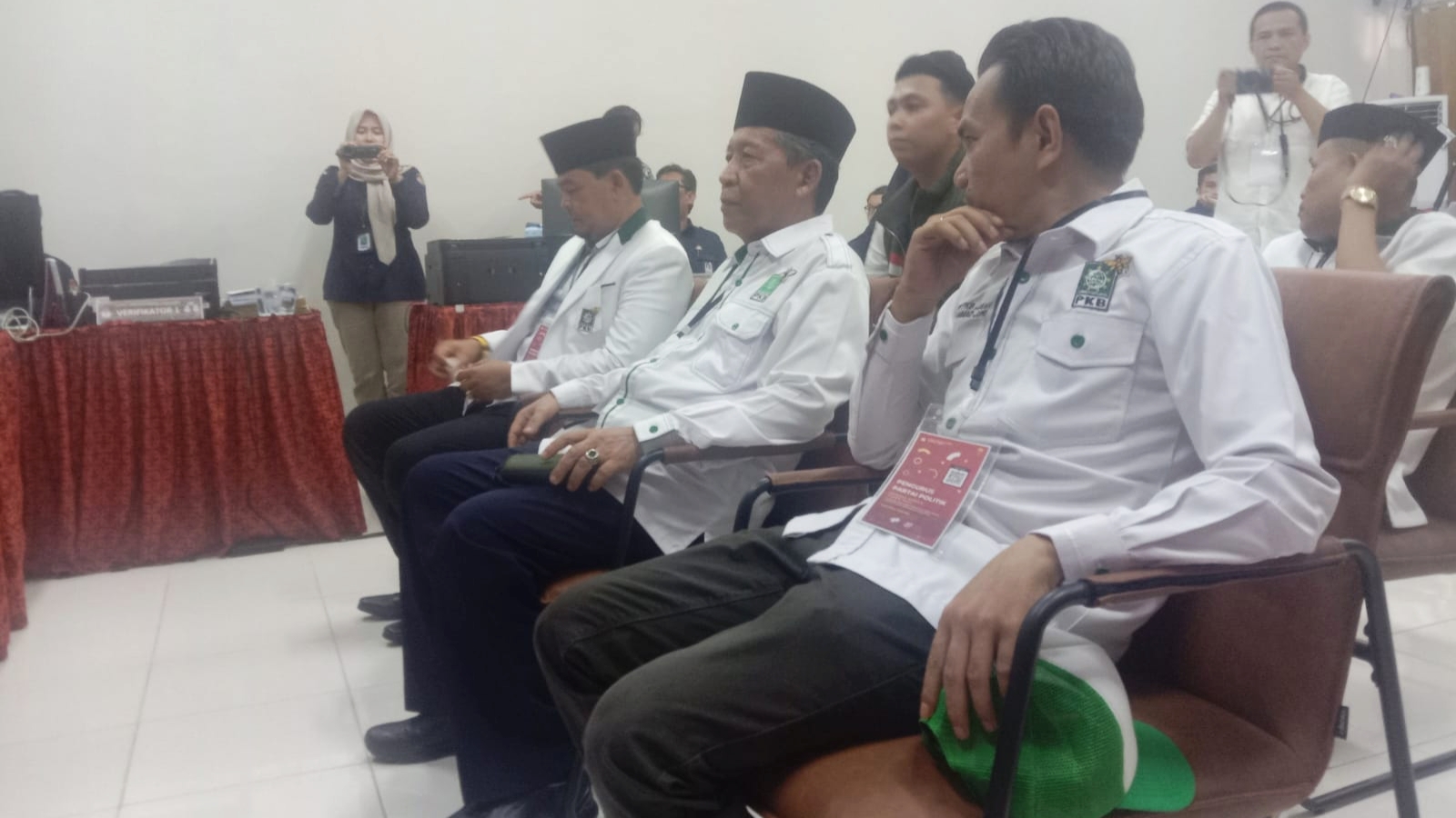 Wagub Abdullah Sani antarkan pendaftaran Bacaleg PKB ke KPU Provinsi Jambi, Sabtu (13/5)