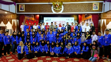 Abdullah Sani saat melepas Keberangkatan Kontingen Provinsi Jambi ikuti JUMBARA PMR