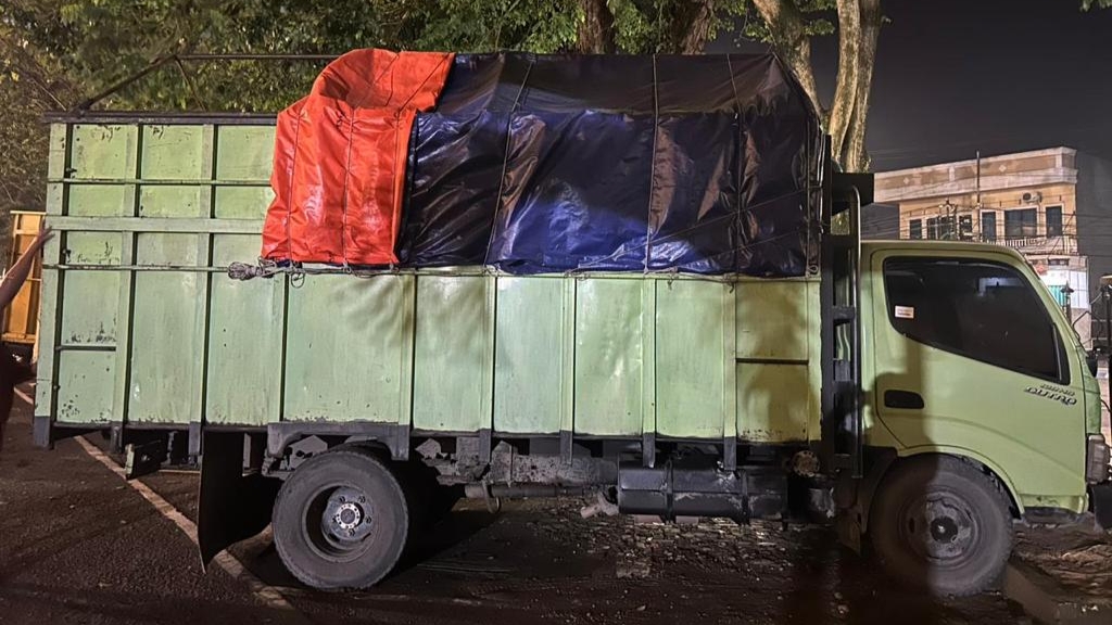 Truk pengangkut BBM ilegal diamankan Dir Reskrimsus Polda Jambi