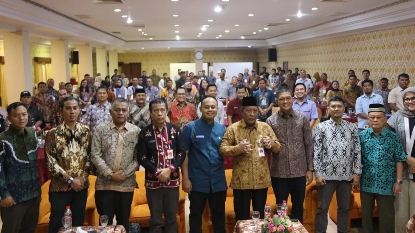 Abdullah Sani saat membuka Raket Hiswana Migas Jambi 