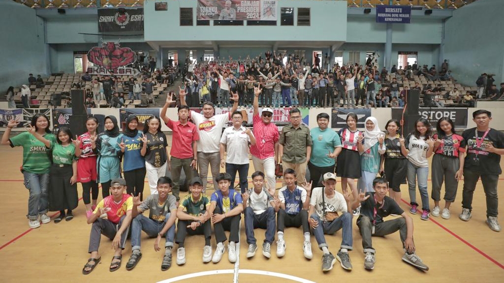 Turnamen futsal yang diadakan Orang Muda Ganjar di GOR Kota Baru