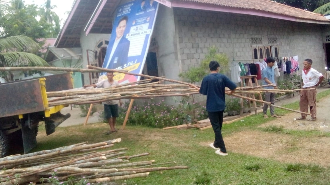 Persiapan atribut Ansori untuk membirukan Bungo-Tebo jelang HUT PAN ke-25