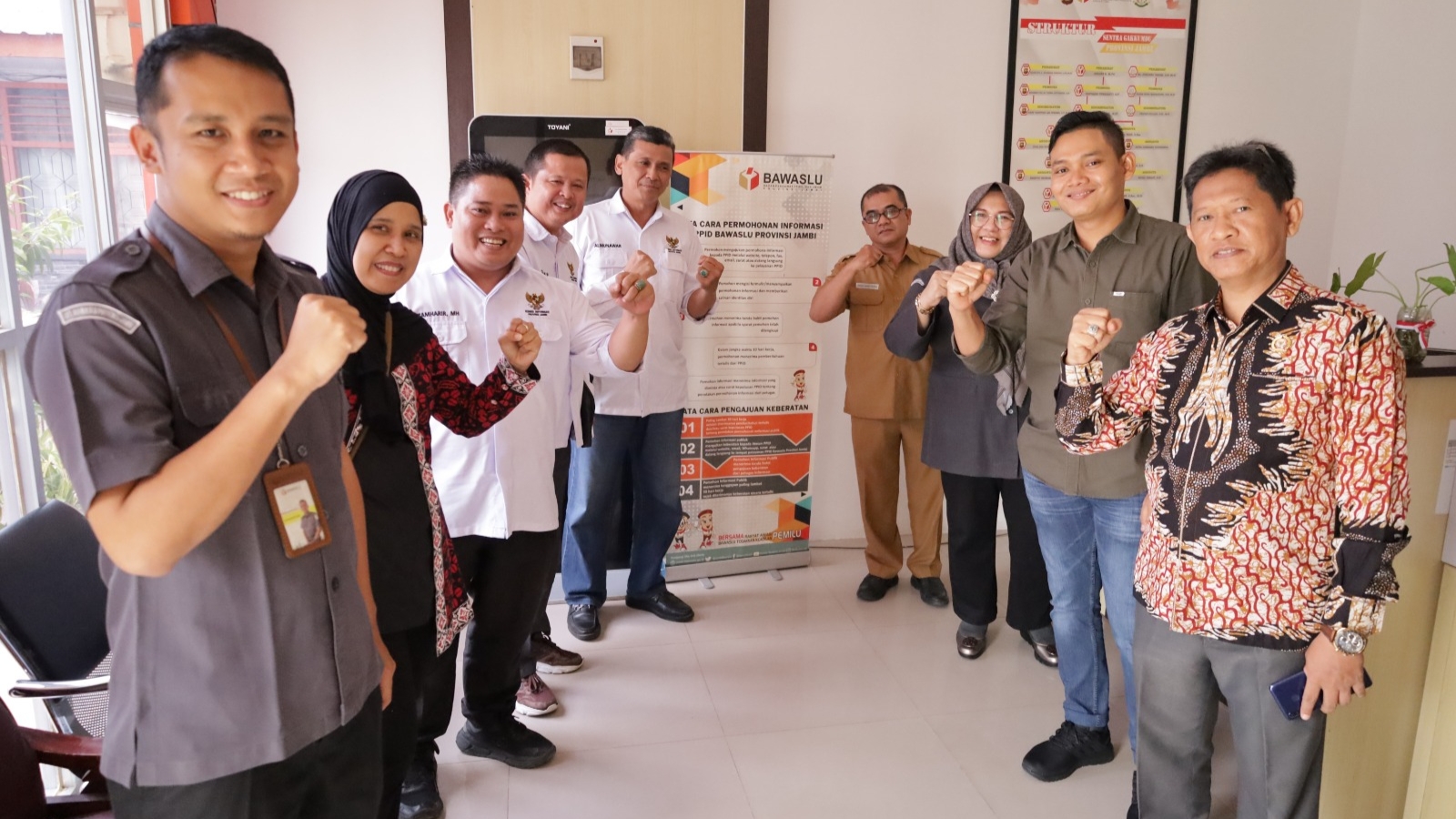 Komisi Informasi Lakukan Visitasi ke Bawaslu Jambi, Selasa (3/10)