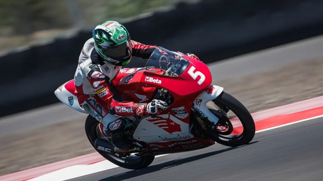 Pebalap Astra Honda, Chessy Meilandri