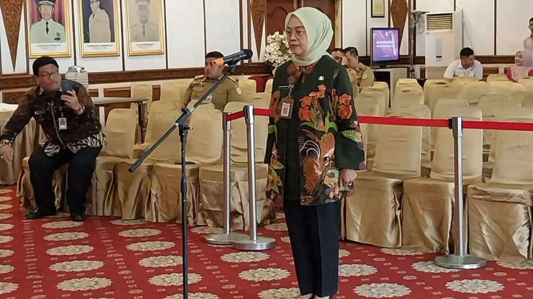 Sri Purwaningsih saat ikuti gladi bersih di Rumdis Gubernur Jambi, Senin (6/11)