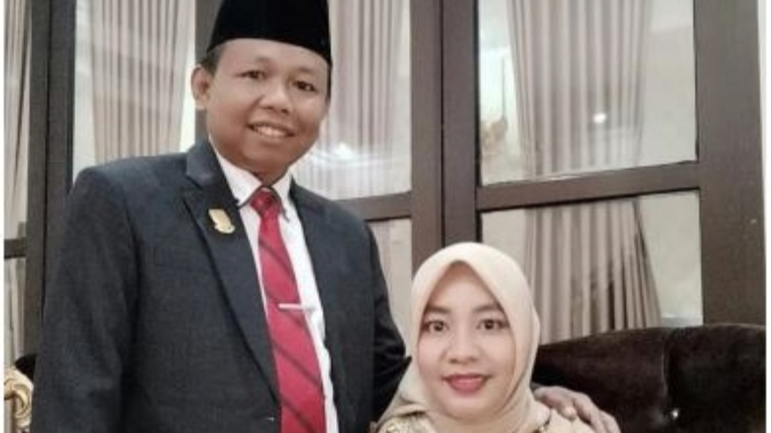 Akamludin dan istri
