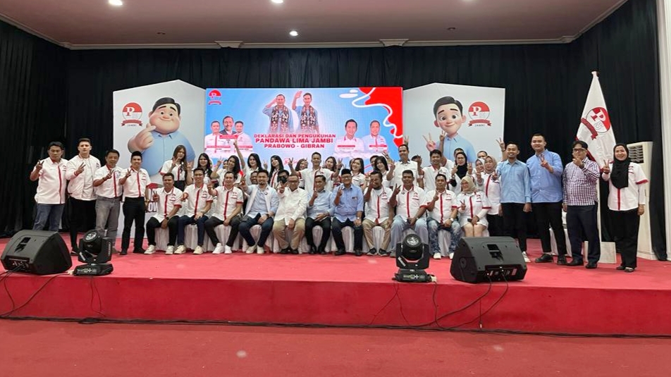 Pengukuhan Relawan Prabowo-Gibran Pandawa Lima Jambi, Kamis (4/1)