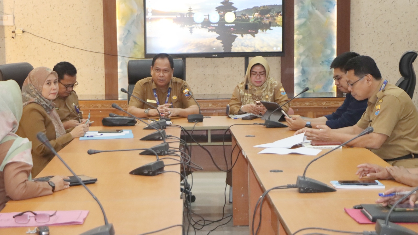 Syamsurizal pimpin rapat persiapan PPDB tahun 2024, Senin (29/1)