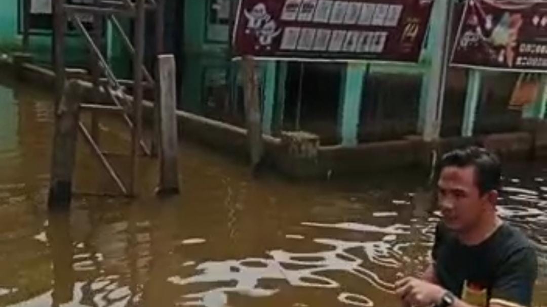 TPS di Batanghari terendam banjir jelang Pemilu 2024