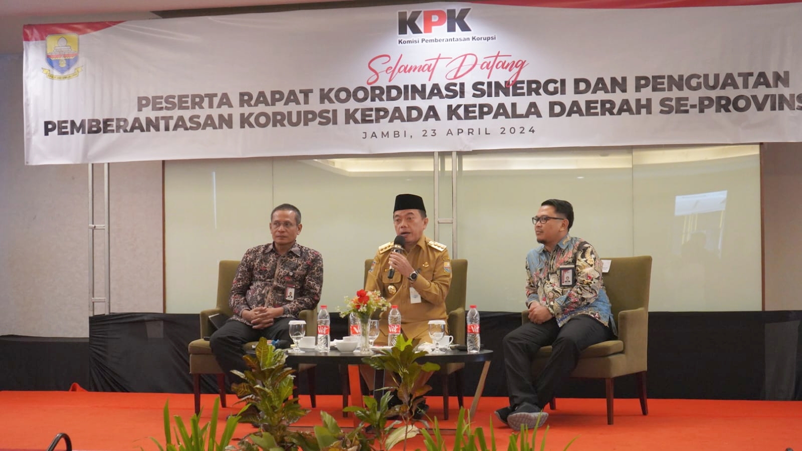 Al Haris saat hadiri Rakor penguatan pemberantasan korupsi bersama KPK, Selasa (23/4)