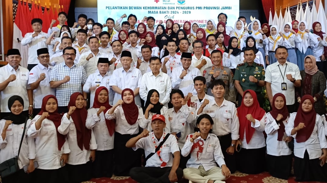 Al Haris saat pelantikan pengurus PMI Provinsi Jambi 2024-2029