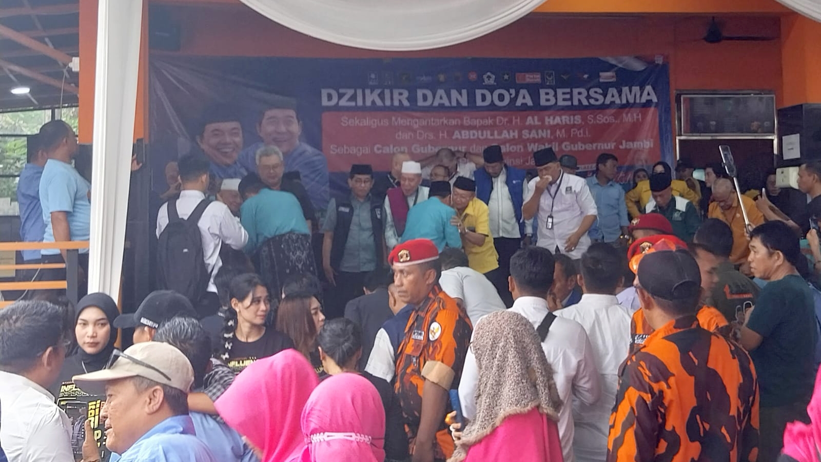 Teriakan lanjutkan Jambi Mantap menggema, jelang pendaftaran Al Haris-Sani ke KPU