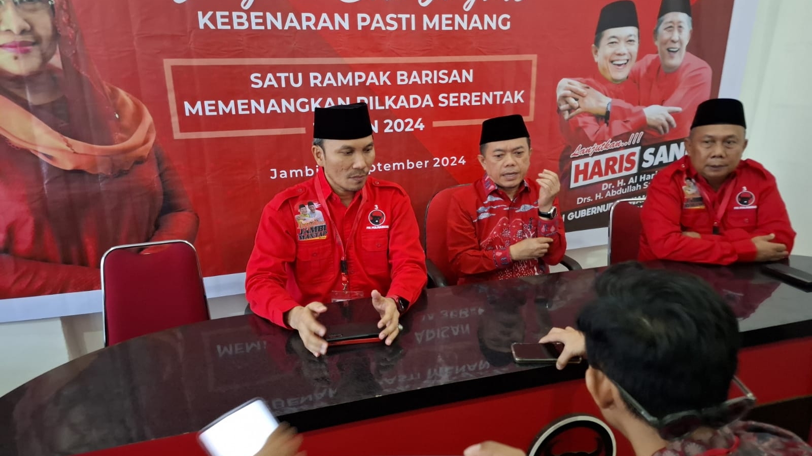 Al Haris saat hadiri Rakerdsus DPD PDi Perjuangan Provinsi Jambi, Kamis (19/9)