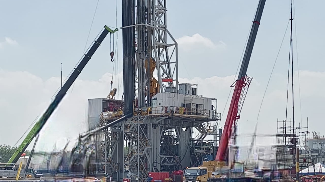 Pengeboran sumur kedua BUIC EMCL yang telah berproduksi