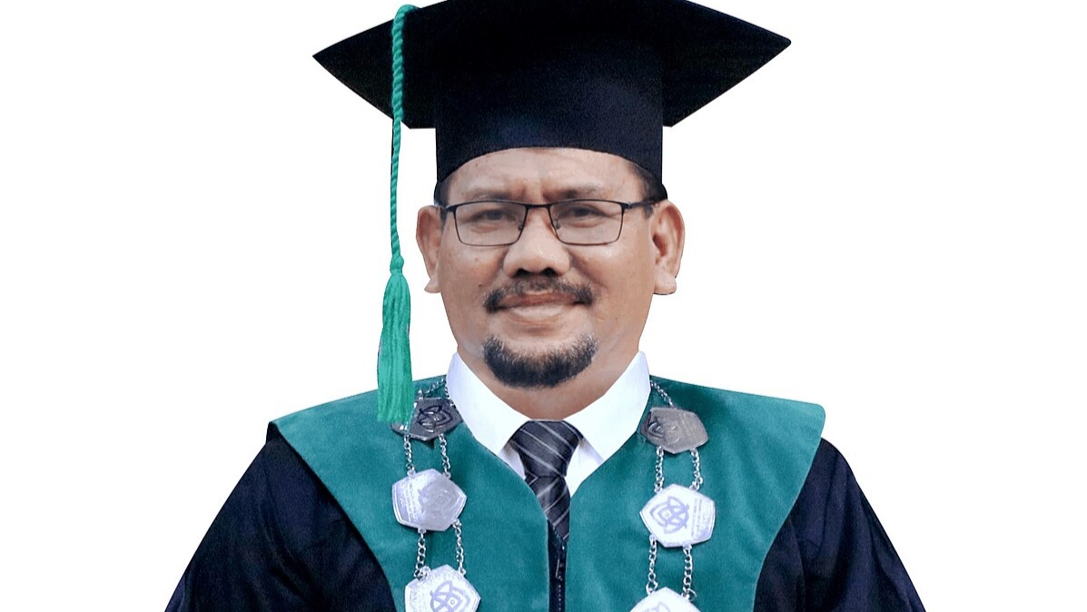 Prof Asad Isma 