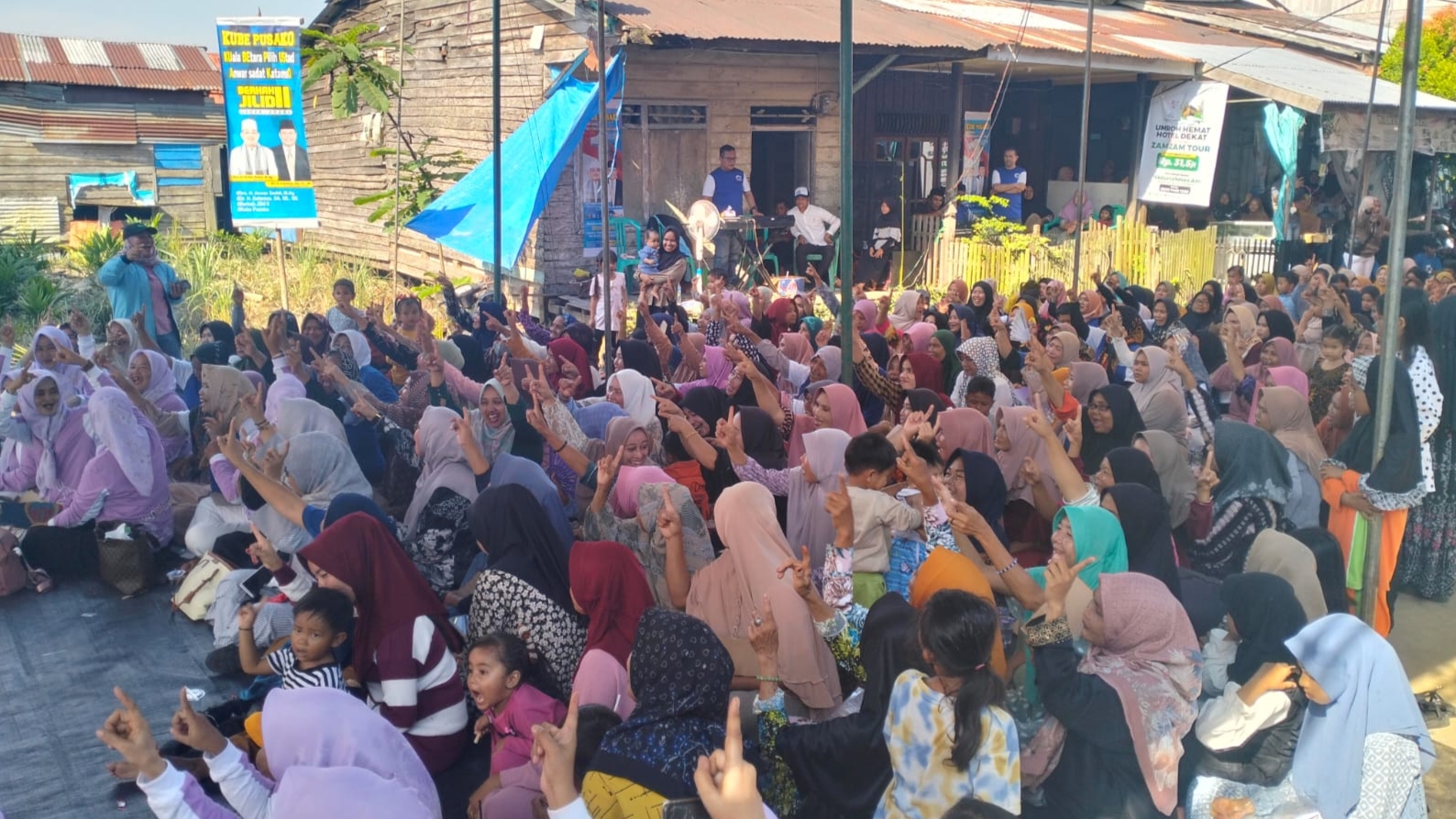 Silaturahmi UAS dengan warga Parit Deli, Kuala Betara, Sabtu (26/10)