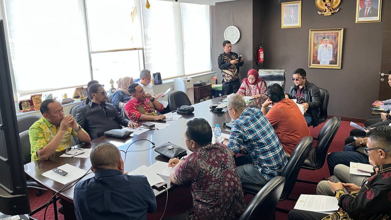 Pimpinan dan anggota Banggar DPRD Provinsi Jambi konsultasi ke Kemendagri