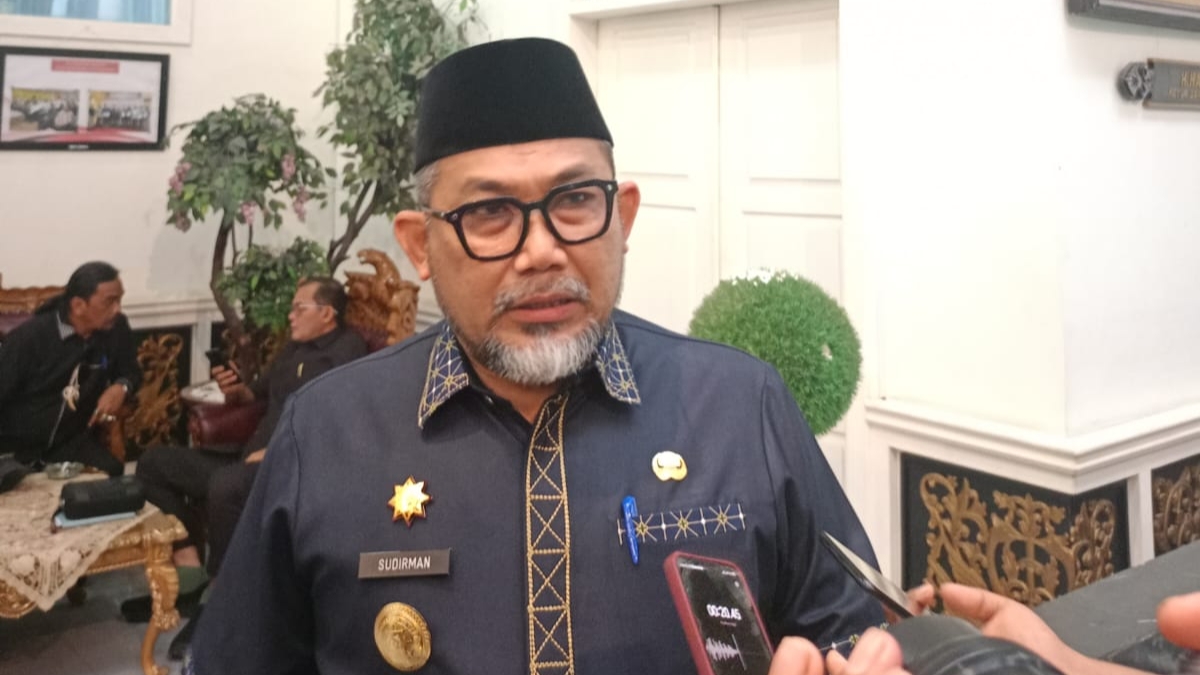 Pjs Gubernur Jambi, Sudirman 