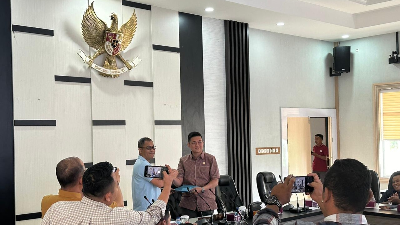 Rapat banggar DPRD Provinsi Jambi dan Dispora 