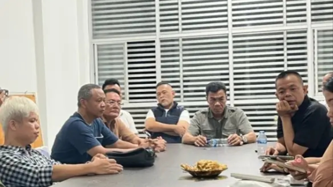 Konferensi pers PPTB Jambi bersama wartawan 