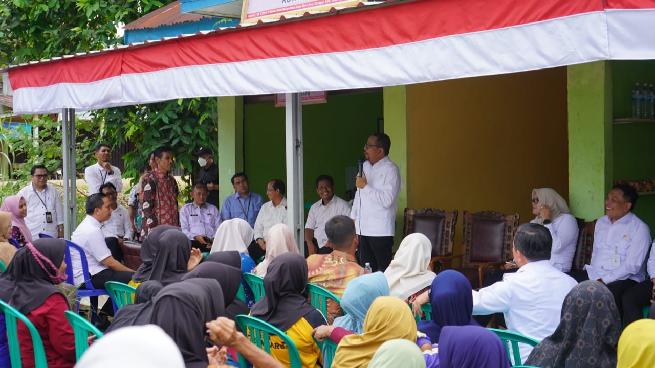 Al Haris dampingi Wakil KSP M. Qodari tinjau kesiapan lokasi Sekolah Rakyat di Tanjab Timur