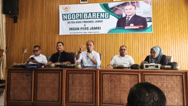 Pengurus KONI Provinsi Jambi saat ngopi bareng insan pers