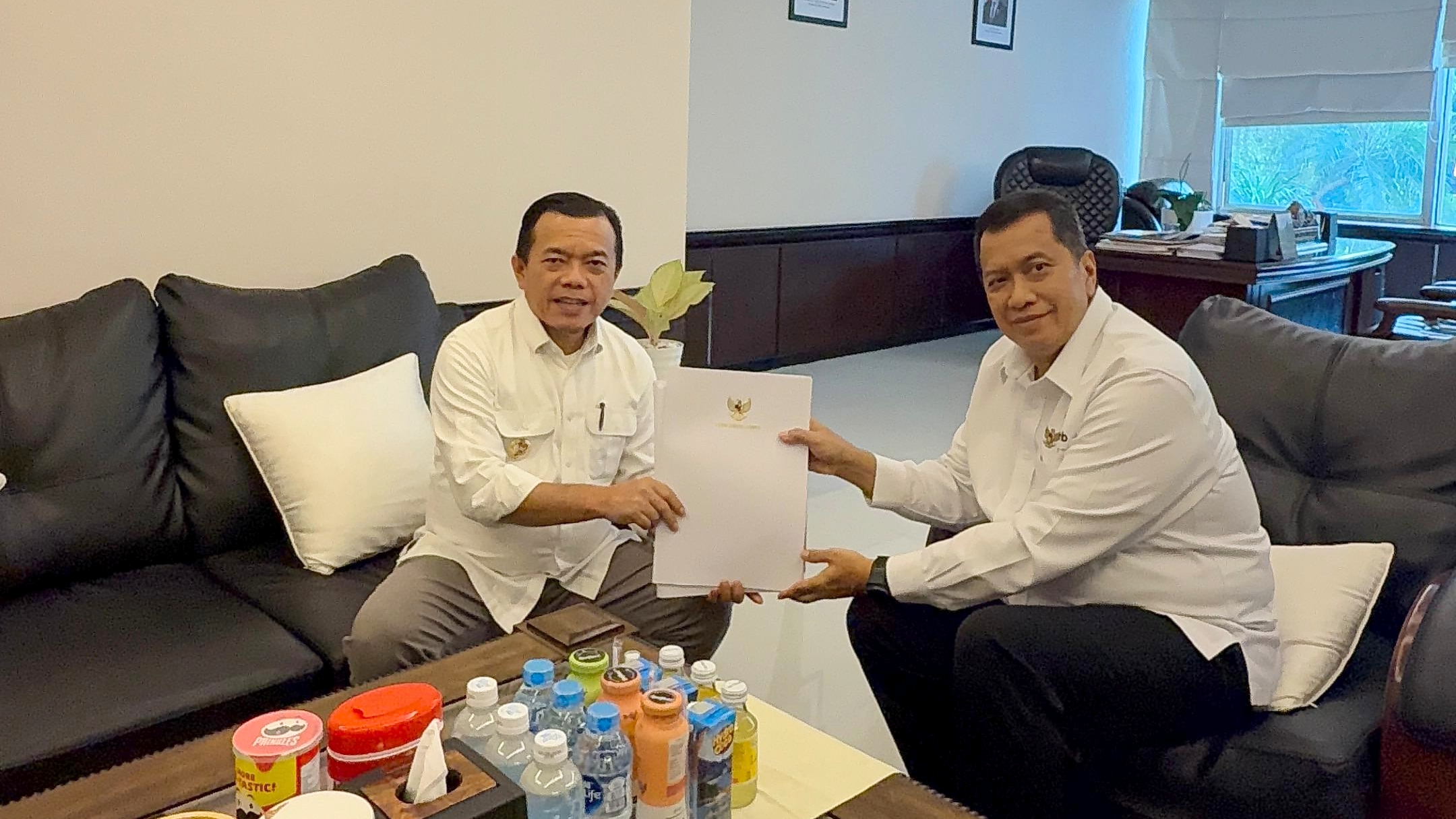 Al Haris antar langsung berkas pengusulan PPPK paruh waktu ke Kementerian PANRB