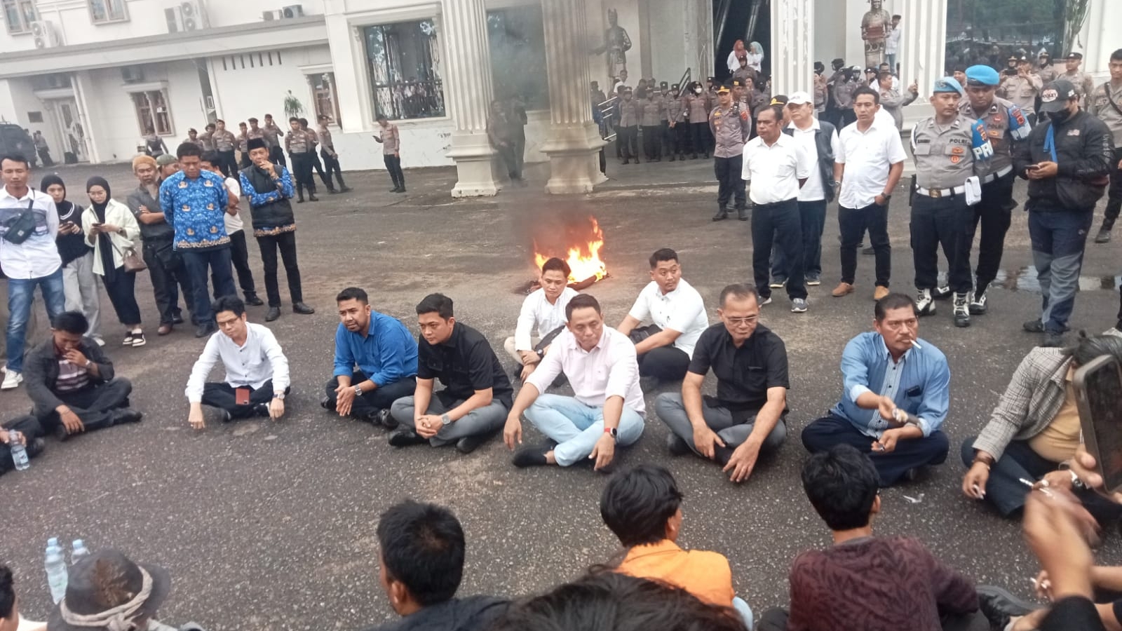 Ketua DPRD Hafiz Fattah terima aspirasi masyarakat