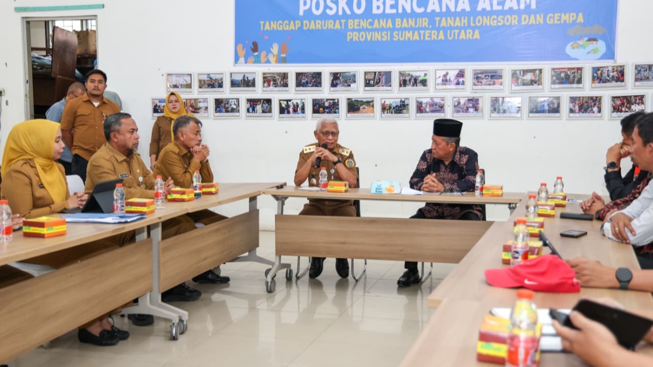 Wagub Abdullah Sani bawa dana Rp 550 juta dan 10 ton beras ke Medan