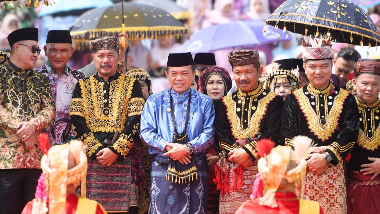 Al Haris saat hadiri Kenduri Sko Siulak Mukai