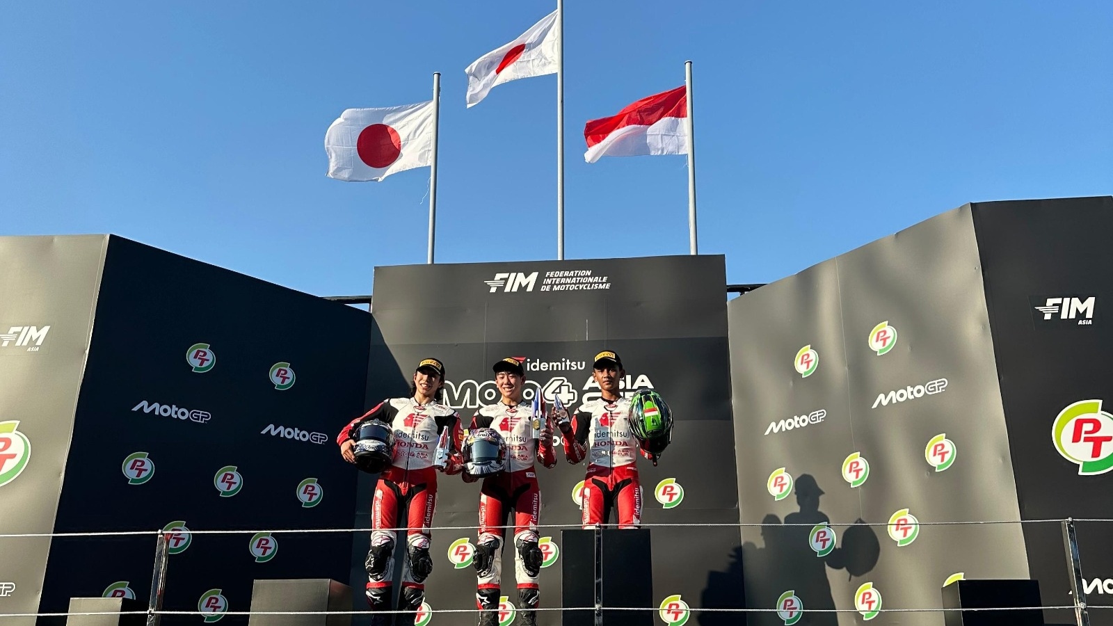 Pebalap muda Astra Honda tampil kencang di laga pembuka Moto4 Asia Cup Buriram