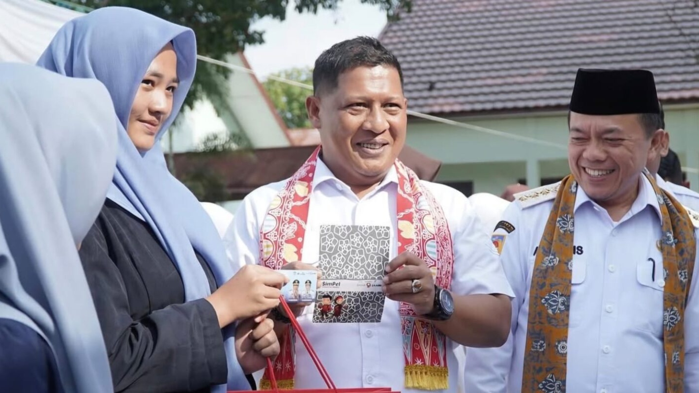 Plt Kadisdik, Umar dan Gubernur Jambi, Al Haris