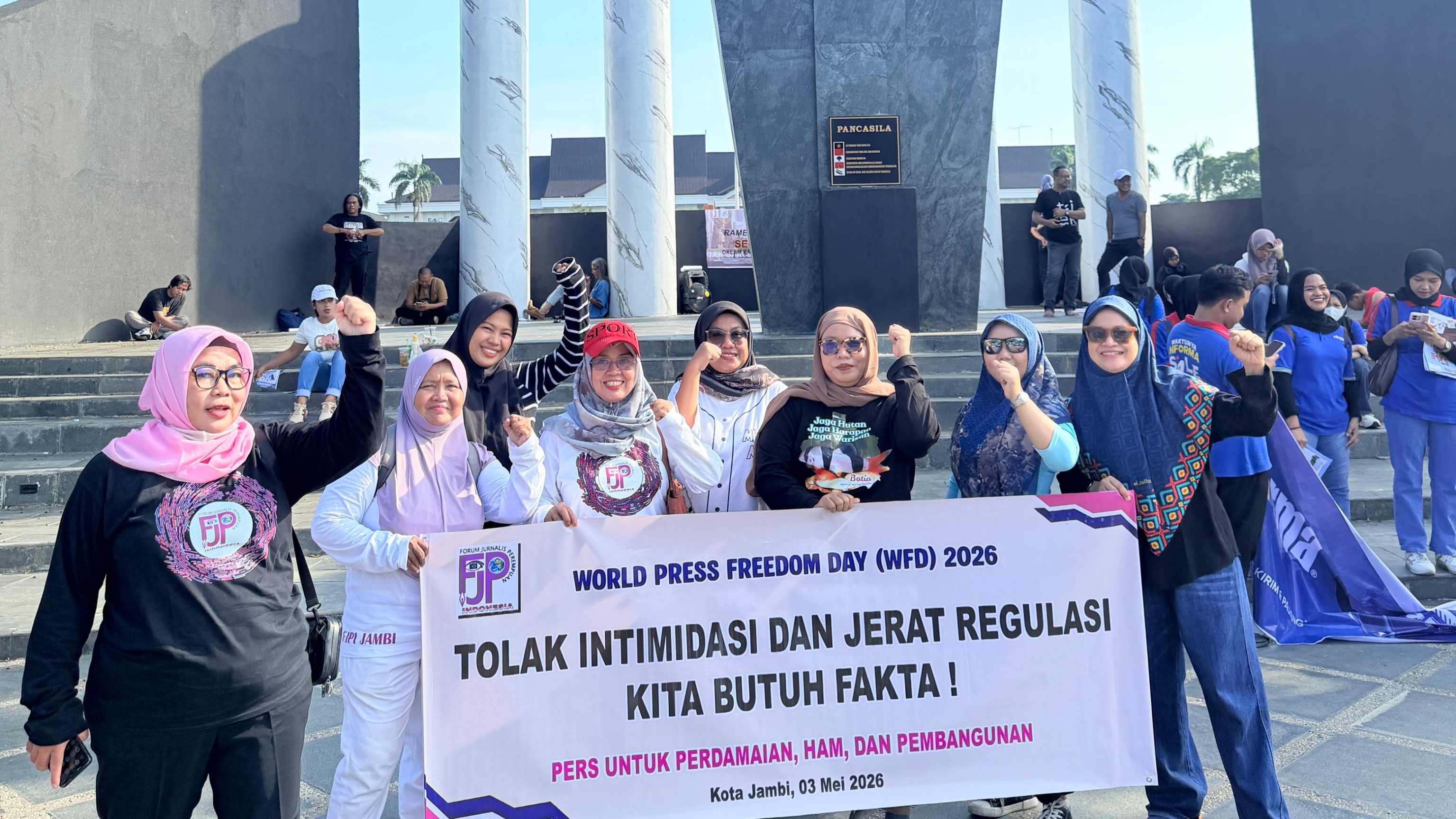 Aksi damai FJPI Jambi dalam rangka peringatan hari kebebasan pers sedunia