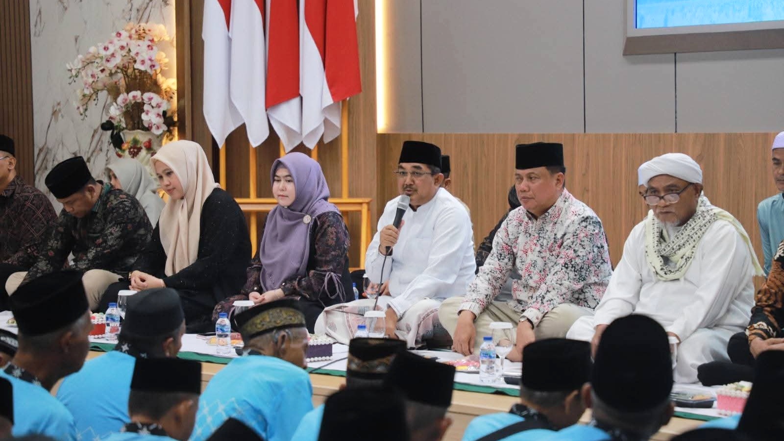Bupati Anwar Sadat lepas 376 calon jemaah haji Tanjab Barat 2026