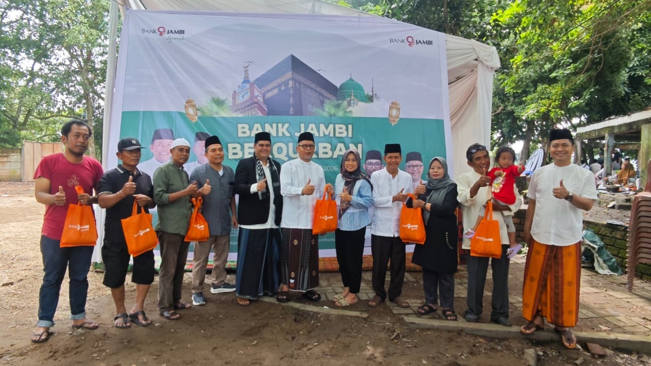 Bank Jambi kurban 42 ekor sapi dan 4 ekor kambing di Idul Adha 1447 H